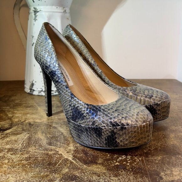 Diane von Furstenberg Jade Green Croc-Embossed Leather Platform Stilettos 6.5 - Picture 2 of 6